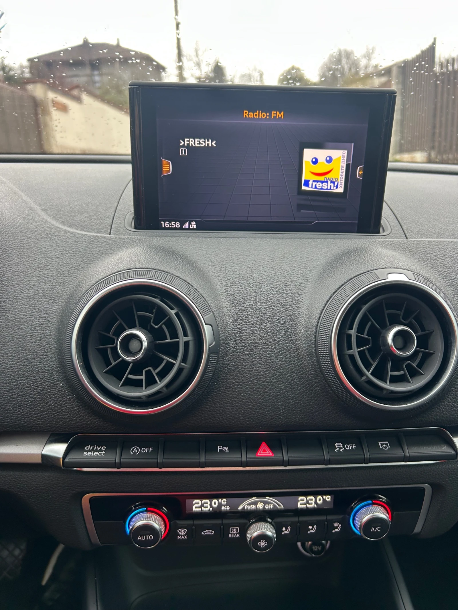 Audi A3 A3 Sportback 30 1.5 g-tron Business s-tronic - изображение 9