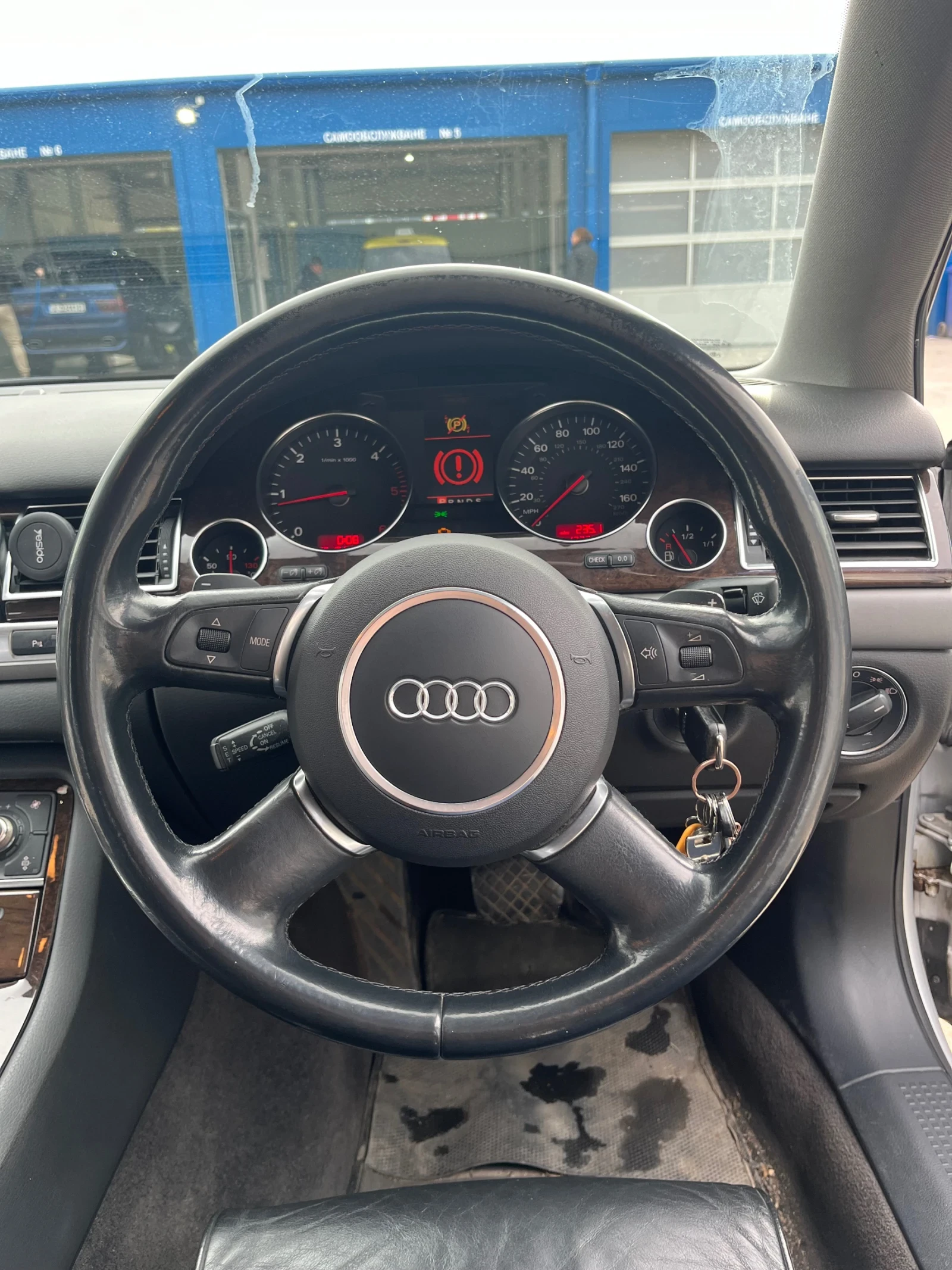 Audi A8  - изображение 6