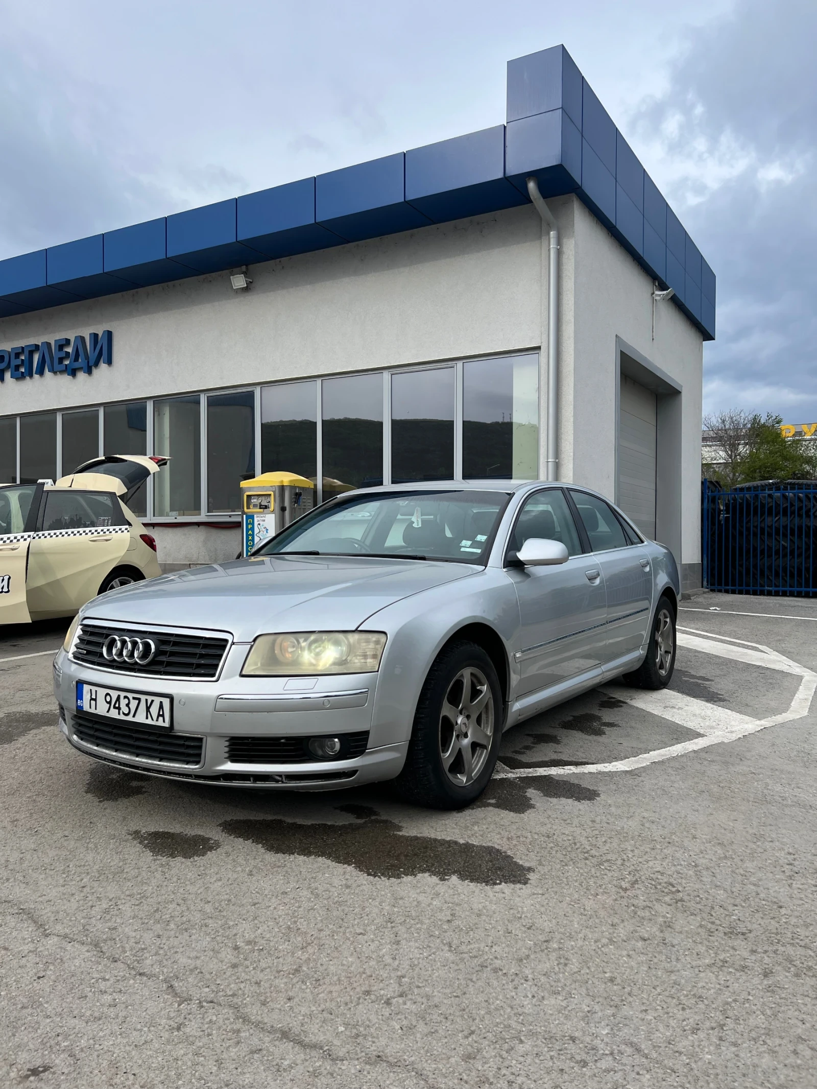 Audi A8  - изображение 2