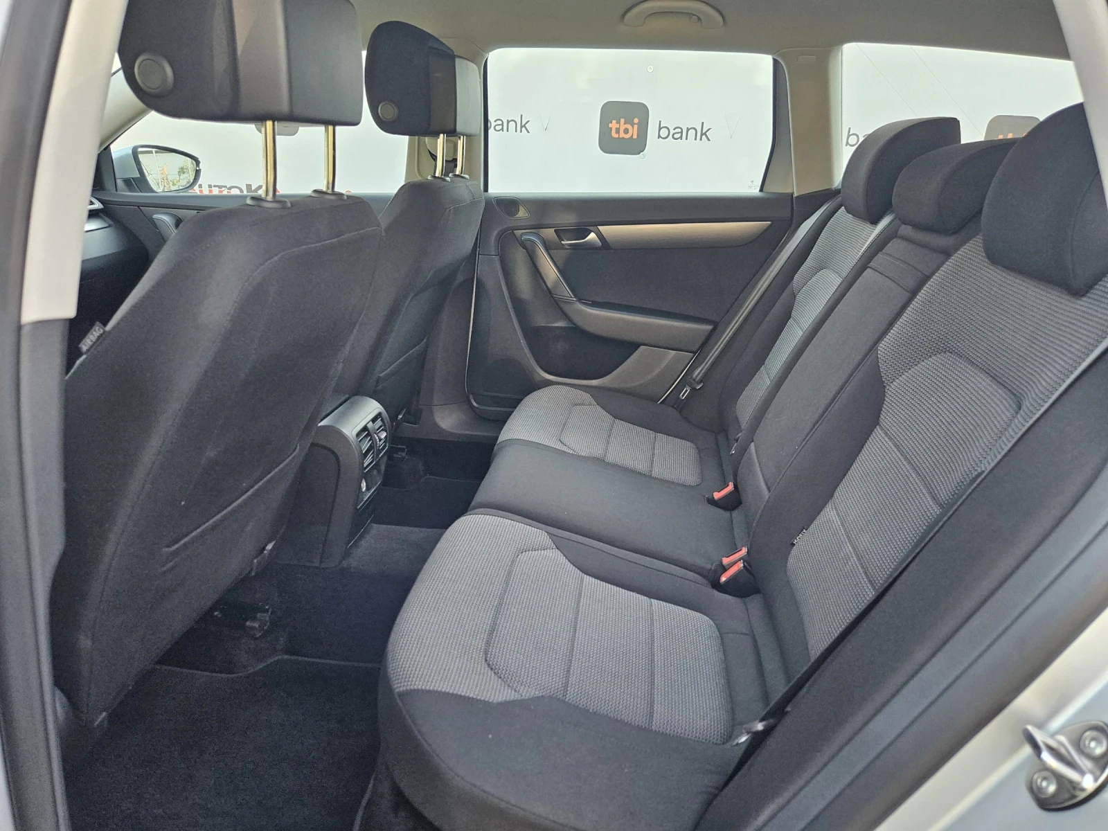 VW Passat 7= 1.6TDI-105кс= АВТОМАТ= НАВИГАЦИЯ= АВТОПИЛОТ  - изображение 9