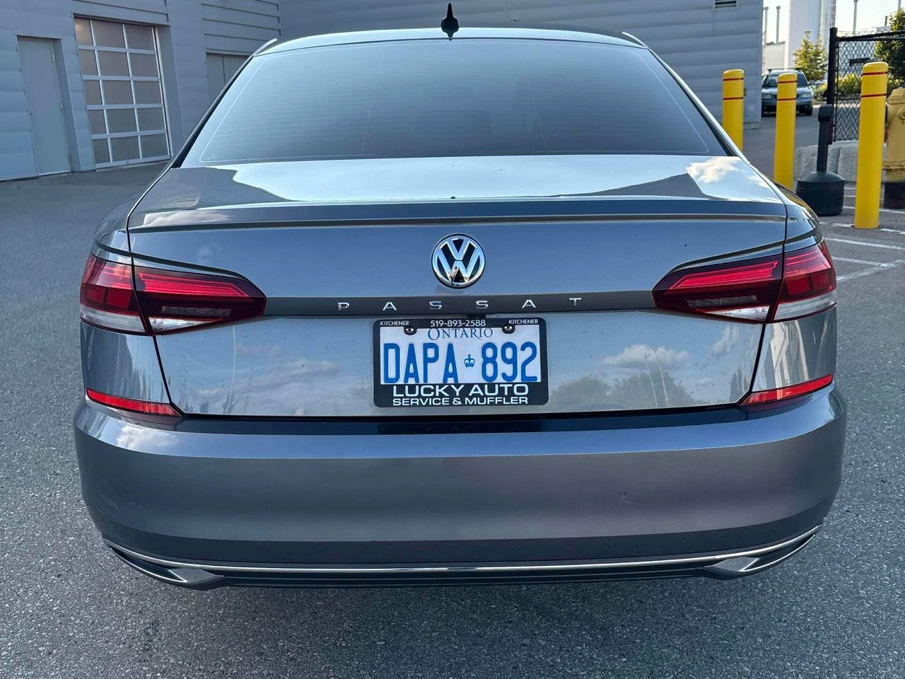 VW Passat Limited* Авто финансиране* Карфакс - изображение 4