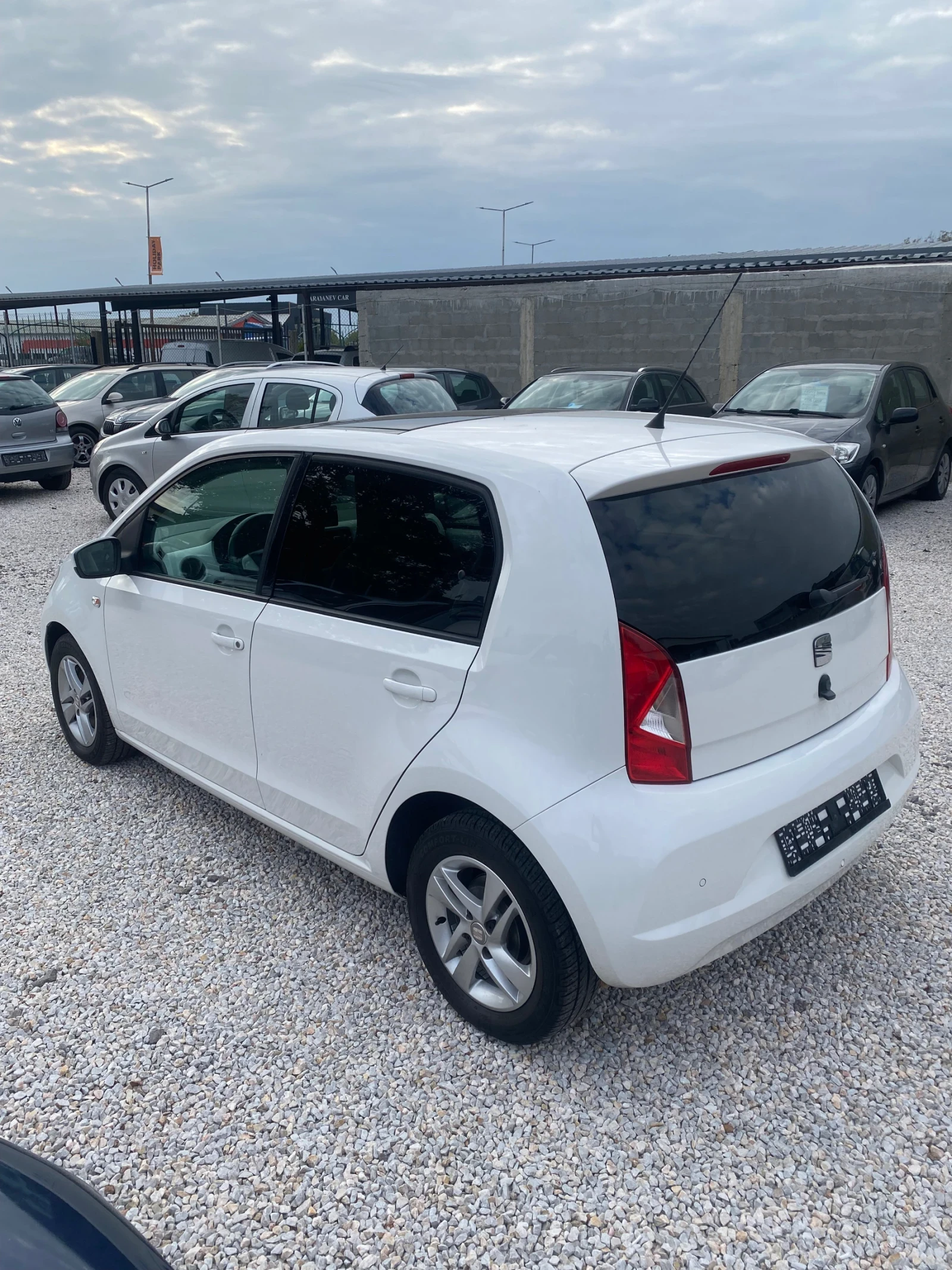 Seat Mii 1.0бензин НАВИ - изображение 5