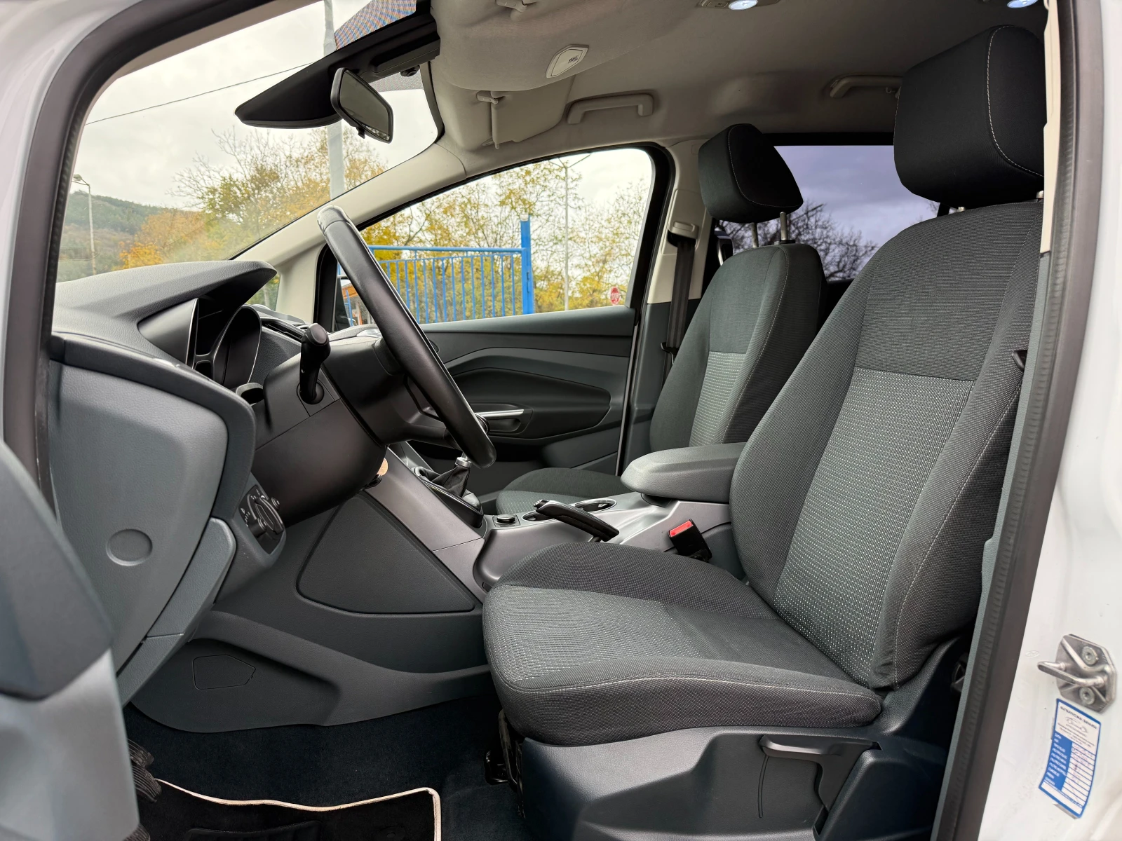 Ford Grand C-Max 1.6CDTI-95к.с-94000км-климатроник - изображение 10