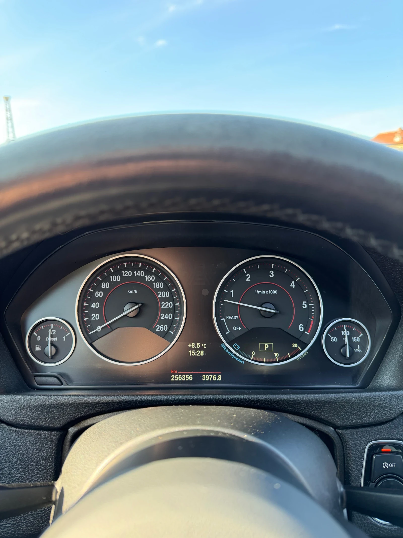 BMW 330  - изображение 8