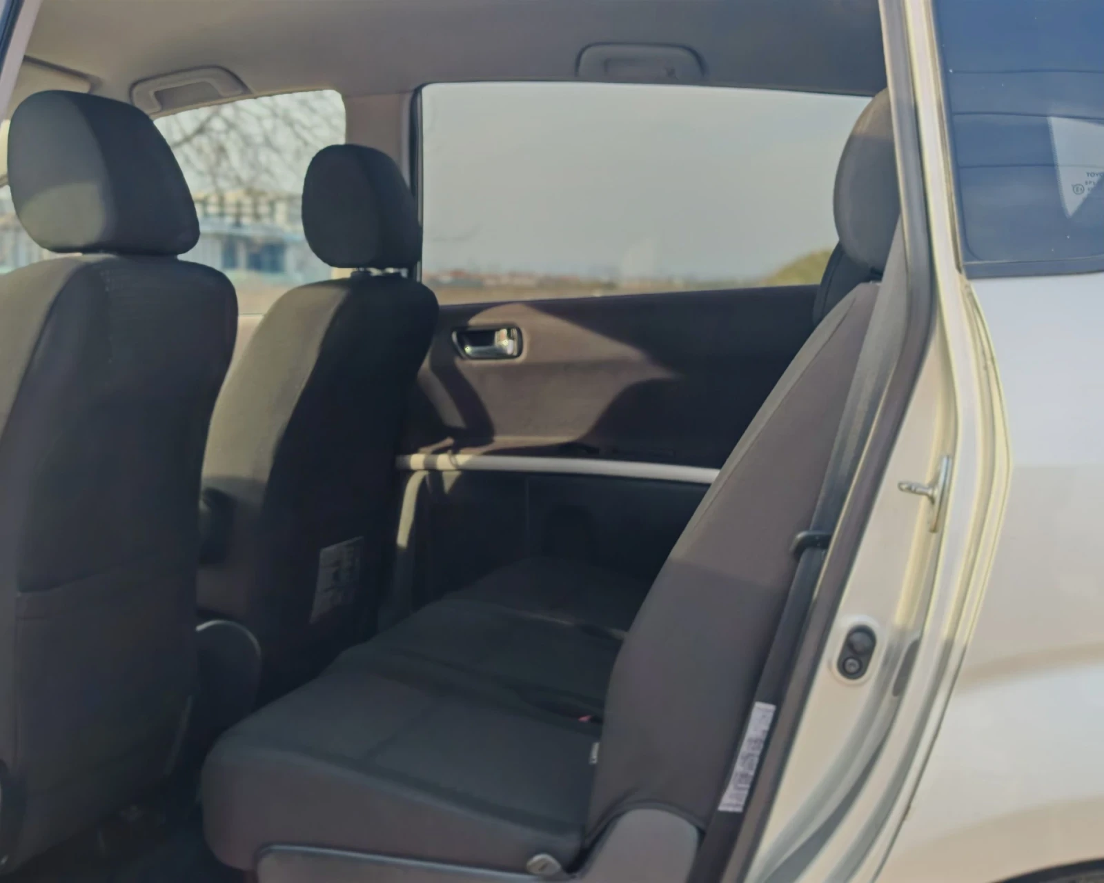 Toyota Corolla verso 2.2 ДИЗЕЛ 136 К.С. D4D! ВЕРИГА! КАМЕРА!УНИКАТ! , снимка 11 - Автомобили и джипове - 53712996