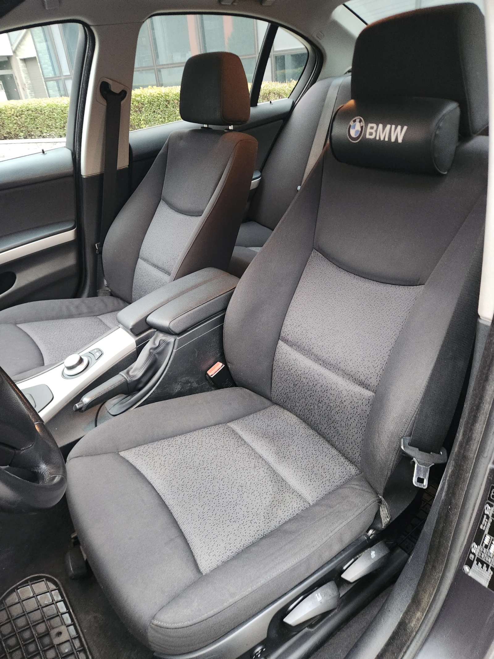 BMW 325 xi, снимка 9 - Автомобили и джипове - 53950291