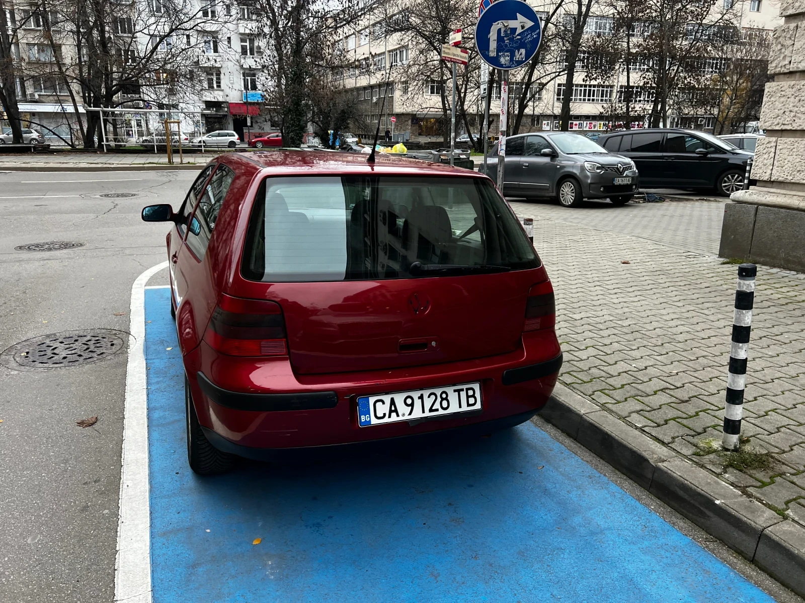VW Golf, снимка 4 - Автомобили и джипове - 54354305