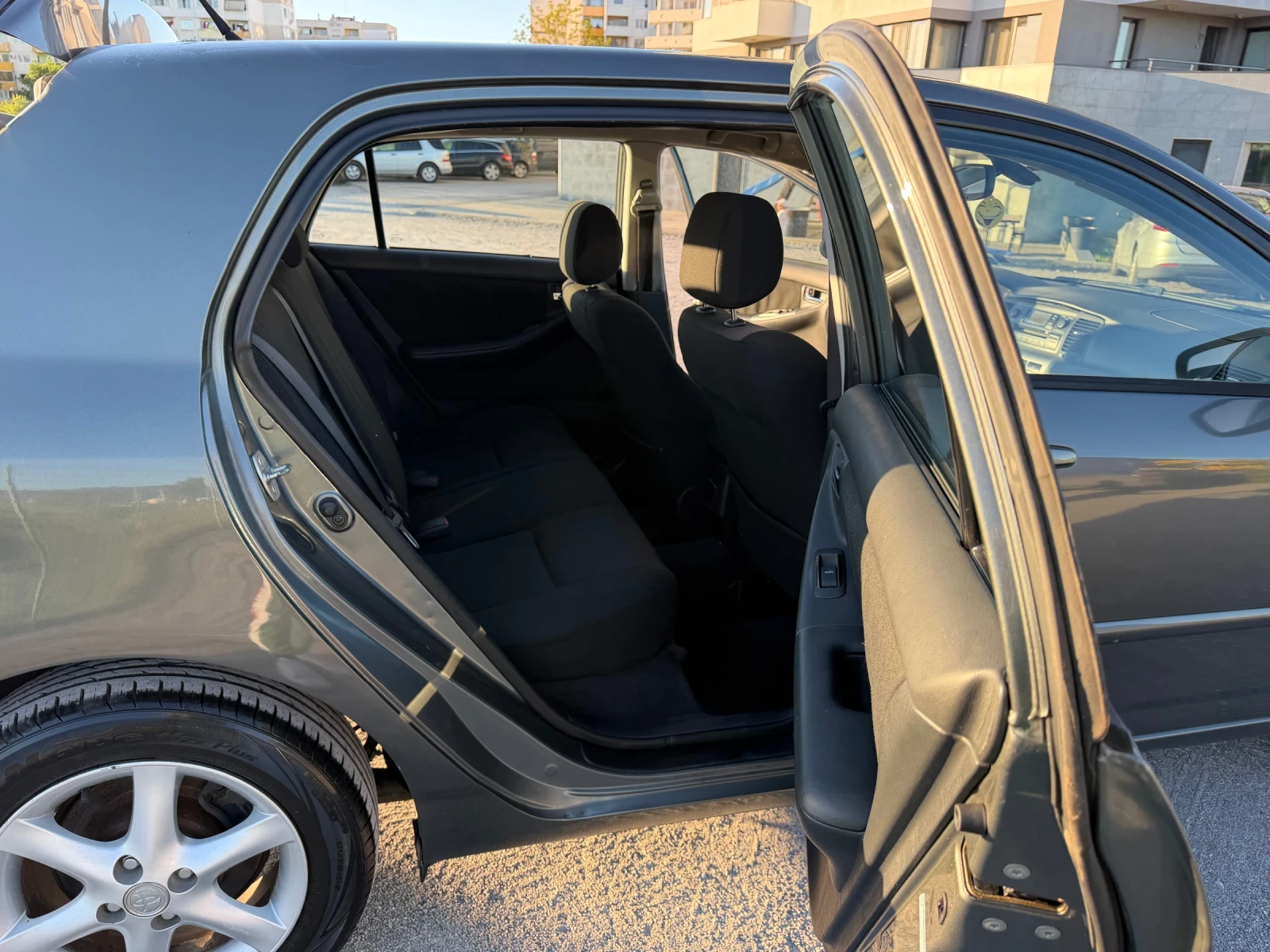 Toyota Corolla Toyota Corolla 1.4 D-4D Automatic Климатик, снимка 12 - Автомобили и джипове - 54556505