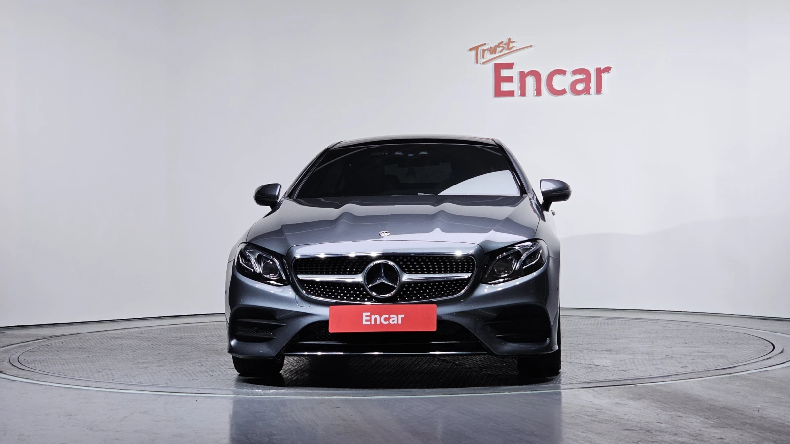 Mercedes-Benz E 220 AMG PK* DIGITAL* HEAD-UP* ОБДУХ* КРАЙНА ЦЕНА, снимка 2 - Автомобили и джипове - 54645608