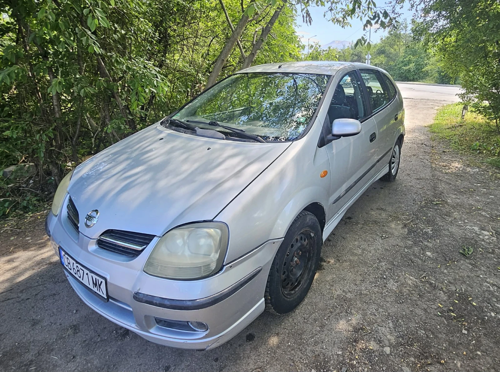 Nissan Almera tino, снимка 2 - Автомобили и джипове - 54712729