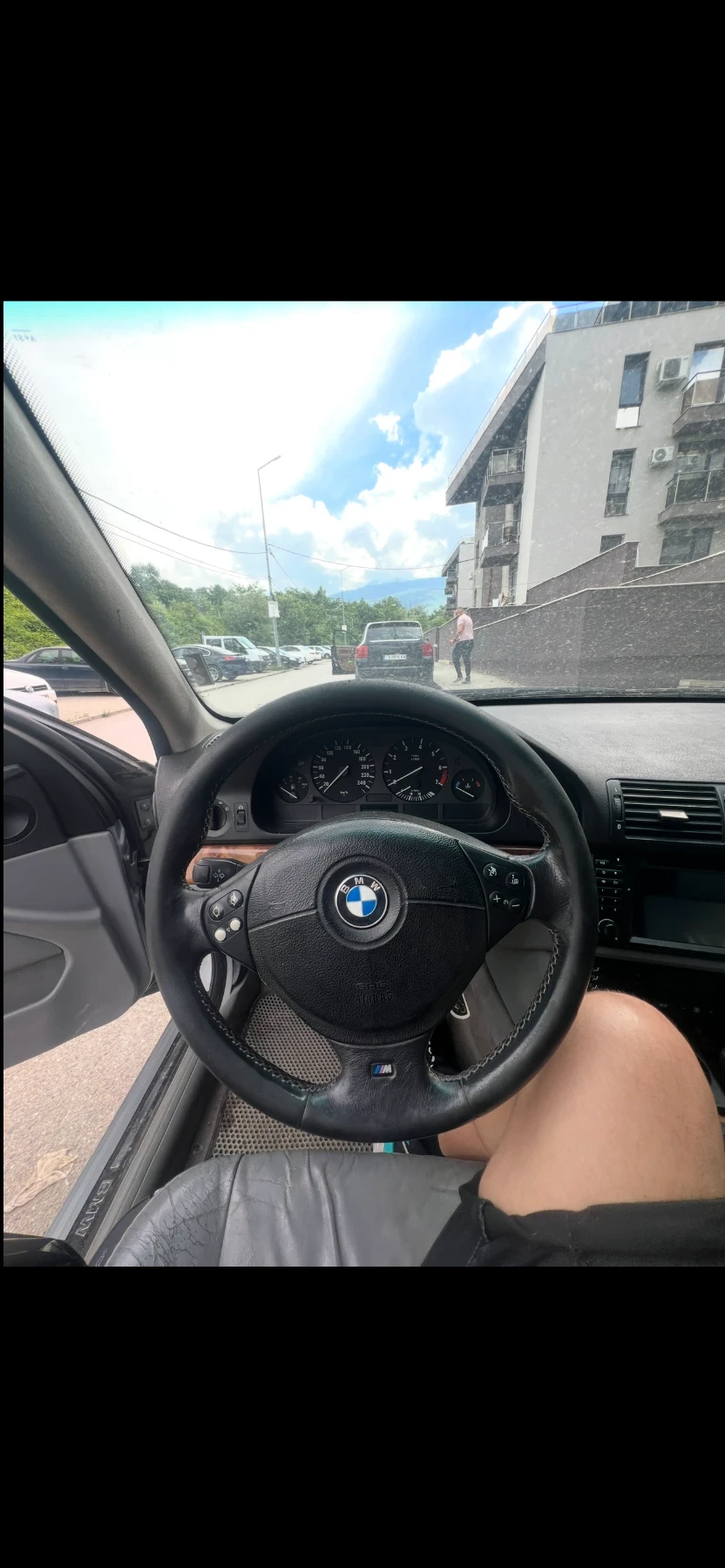 BMW 520, снимка 8 - Автомобили и джипове - 54960507