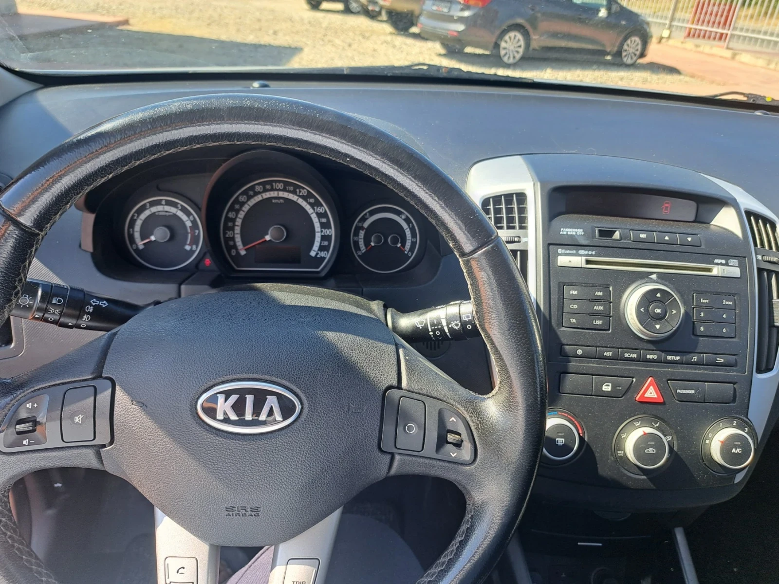 Kia Ceed, снимка 6 - Автомобили и джипове - 55353732