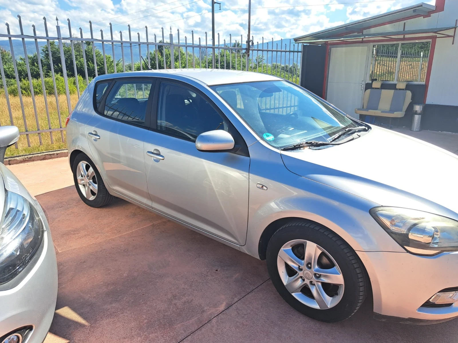 Kia Ceed, снимка 5 - Автомобили и джипове - 55353732
