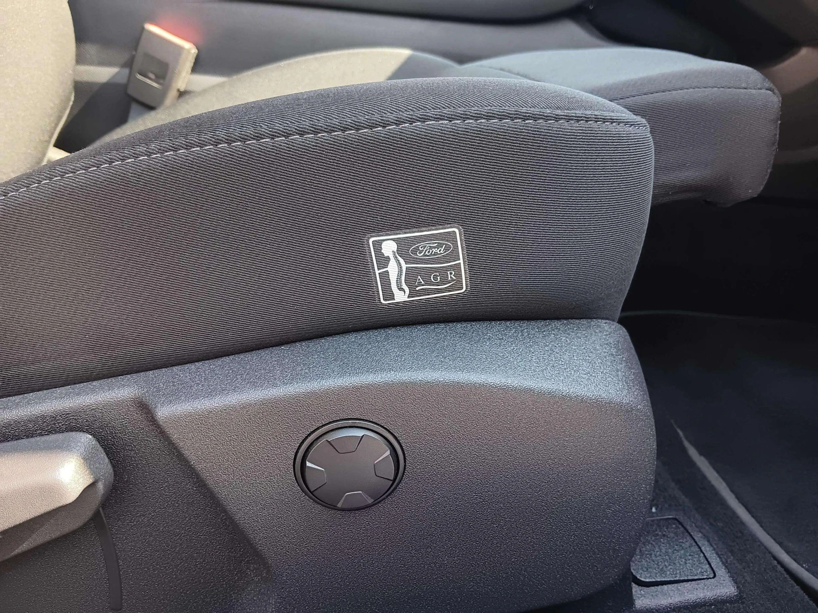 Ford Mondeo 2.0 EcoBlue, снимка 15 - Автомобили и джипове - 55619497
