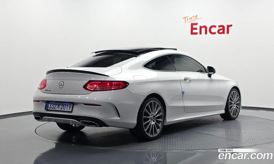 Mercedes-Benz C 200 C200 Coupe, снимка 2 - Автомобили и джипове - 56122450