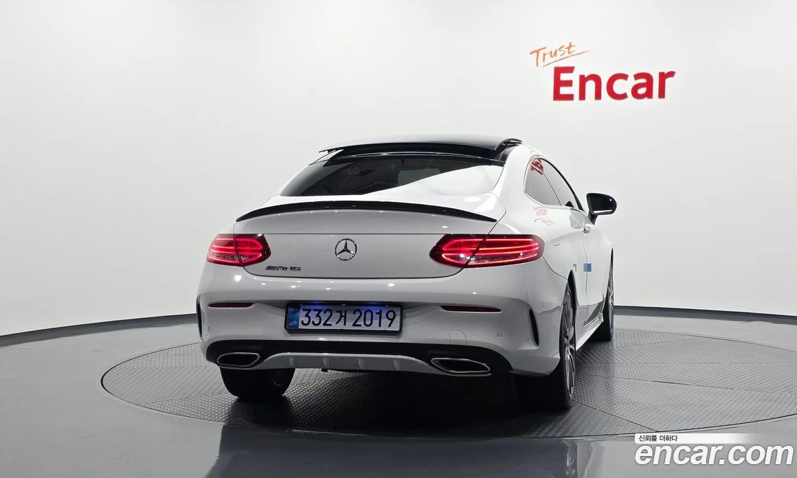 Mercedes-Benz C 200 C200 Coupe, снимка 4 - Автомобили и джипове - 56122450