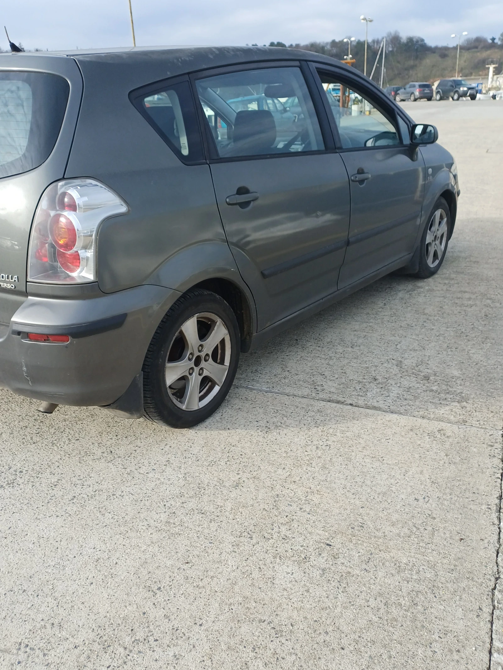 Toyota Verso, снимка 3 - Автомобили и джипове - 56171384