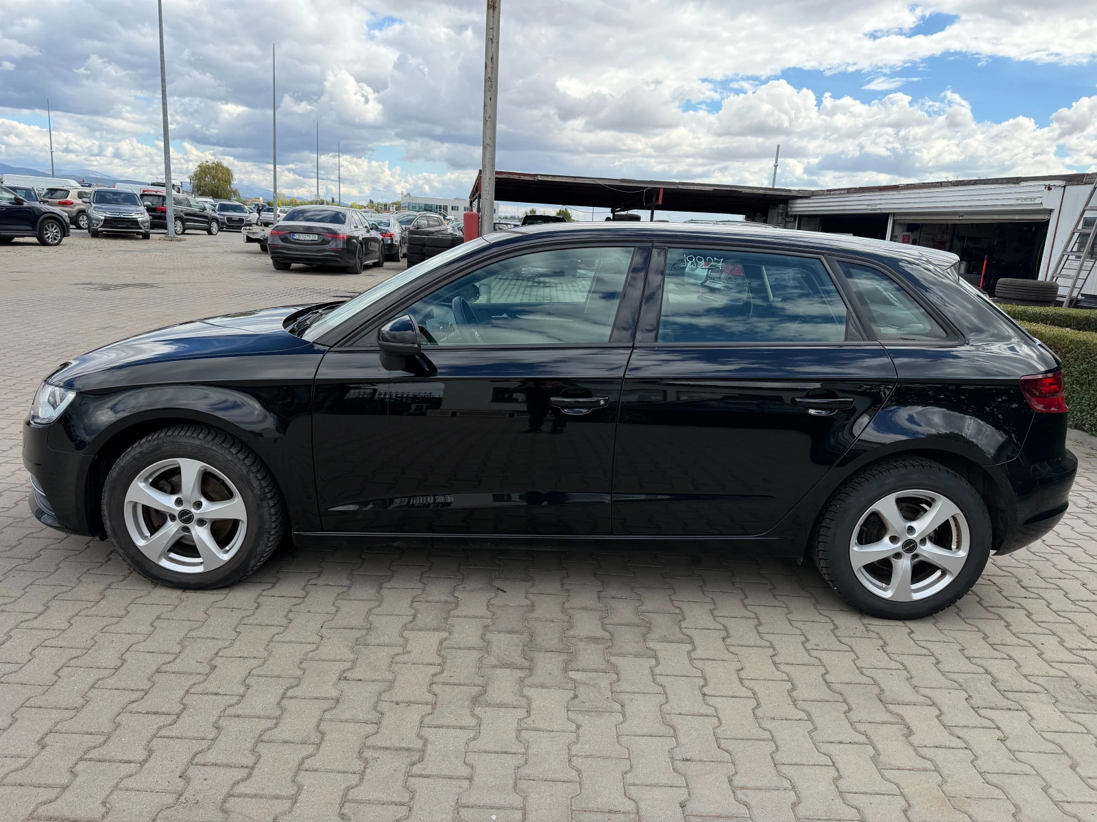 Audi A3 1.6TDI EURO 5, снимка 9 - Автомобили и джипове - 56198030