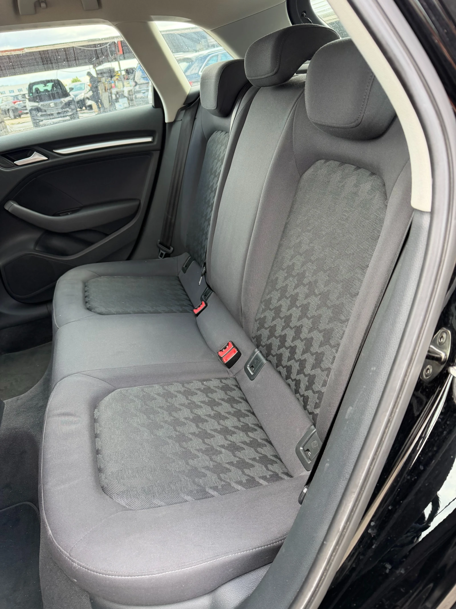 Audi A3 1.6TDI EURO 5, снимка 10 - Автомобили и джипове - 56198030