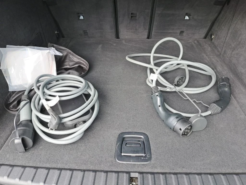 BMW iX XDRIVE40 77KWH Leather Navi LED Camera 98% SoH | Mobile.bg � ����������� 12