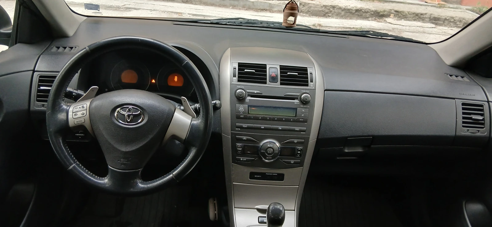 Toyota Corolla 1.4 d4d, снимка 5 - Автомобили и джипове - 56700193
