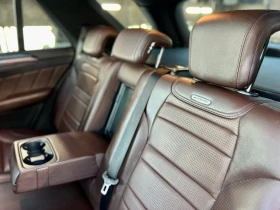 Mercedes-Benz ML 63 AMG БялаПерла* Обдухвани* Панорама* harman/kardon* Ful, снимка 12