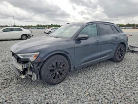 ������ Audi Q8