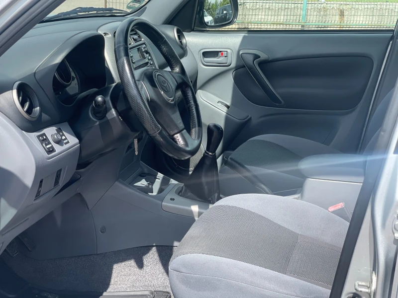 Toyota Rav4 2.0VVT-i 4x4, снимка 15 - Автомобили и джипове - 50203366