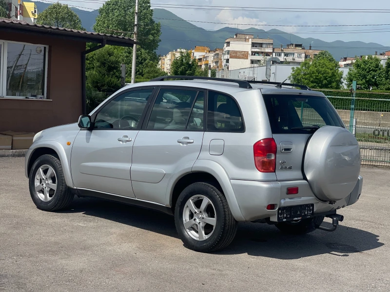 Toyota Rav4 2.0VVT-i 4x4, снимка 3 - Автомобили и джипове - 50203366