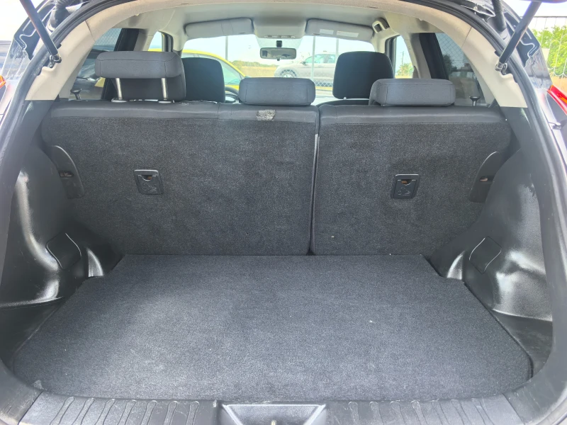 Nissan Juke 1.6i, снимка 11 - Автомобили и джипове - 51365578