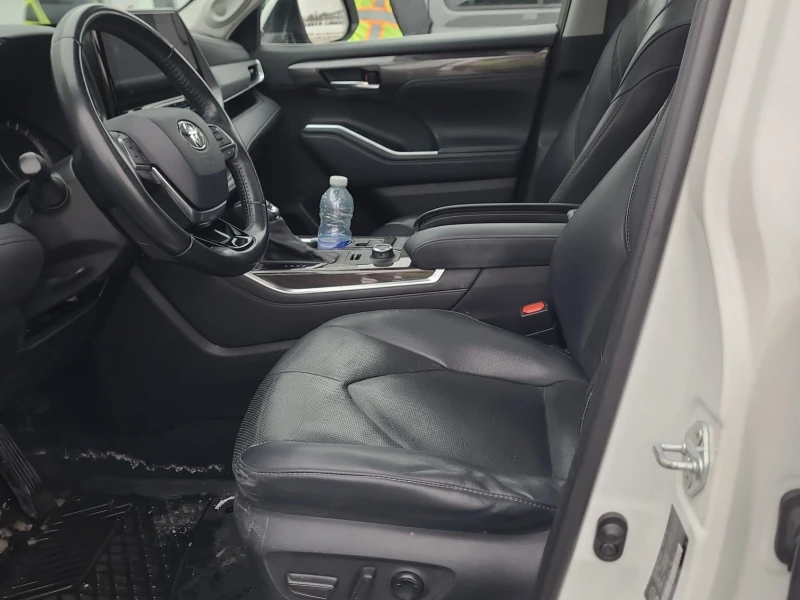 Toyota Highlander LIMITED * * 6 МЕСТА* * CARFAX * * АВТО КРЕДИТ * * , снимка 5 - Автомобили и джипове - 53038765