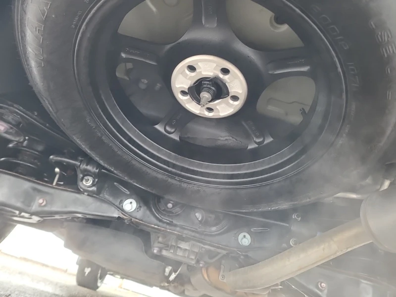 Toyota Highlander LIMITED * * 6 МЕСТА* * CARFAX * * АВТО КРЕДИТ * * , снимка 10 - Автомобили и джипове - 53038765