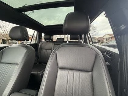 VW Tiguan Comfortline* R-Line* Black* АвтоКредит* (ЦЕНА ДО Б, снимка 12 - Автомобили и джипове - 54634514