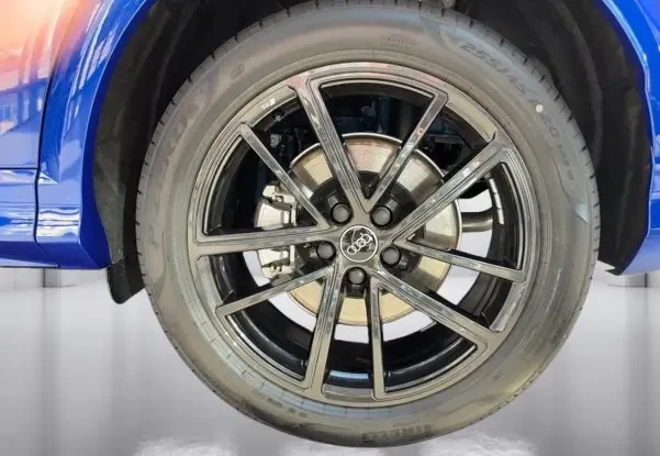 Audi Q5 2.0 TDI Quattro = S-line = Tech Plus Гаранция, снимка 3 - Автомобили и джипове - 55477309
