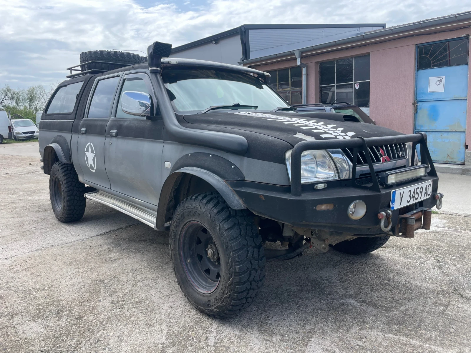 Mitsubishi L200 3.0 V6 - изображение 2