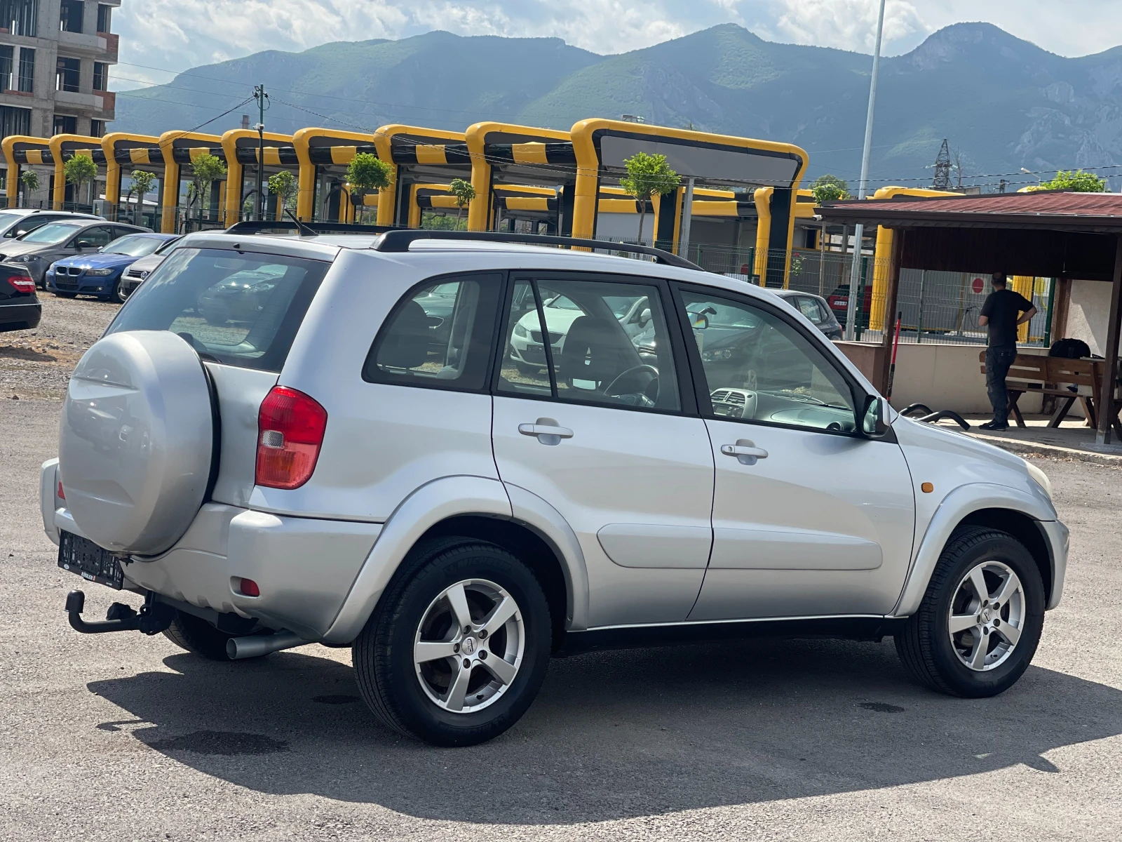 Toyota Rav4 2.0VVT-i 4x4 - изображение 6