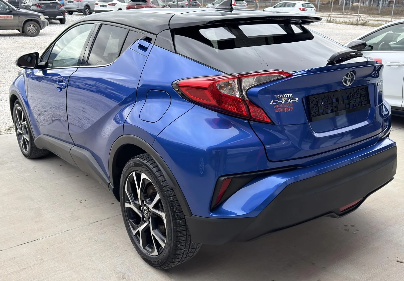 Toyota C-HR 1.8 HYBRID EURO6D TOP - изображение 4