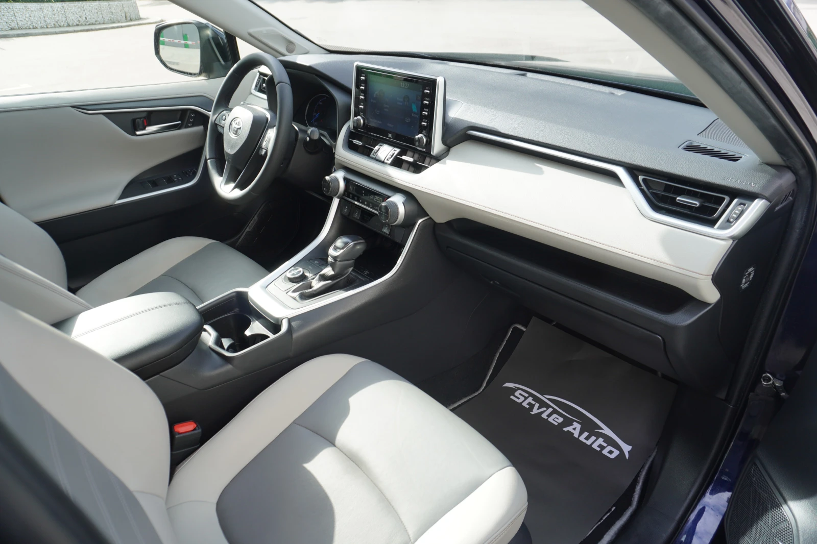 Toyota Rav4 2.5i HYBRID AWD-i, EXECUTIVE/360 CAMERA/JBL/BSM | Mobile.bg � ����������� 11