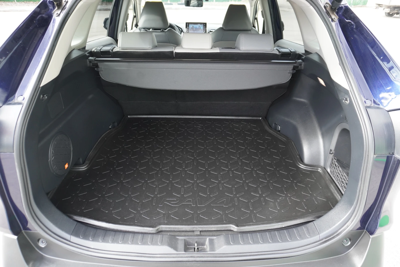 Toyota Rav4 2.5i HYBRID AWD-i, EXECUTIVE/360 CAMERA/JBL/BSM | Mobile.bg � ����������� 17