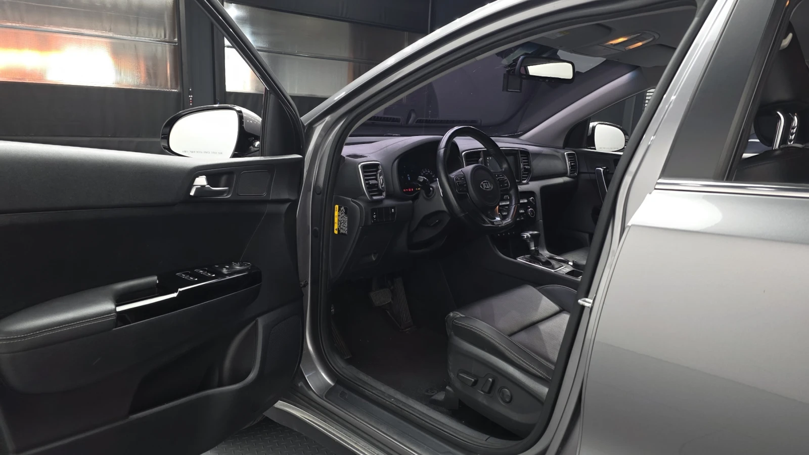 Kia Sportage 2.0 2WD NOBLESSE autogeorge.com , снимка 9 - Автомобили и джипове - 54132258