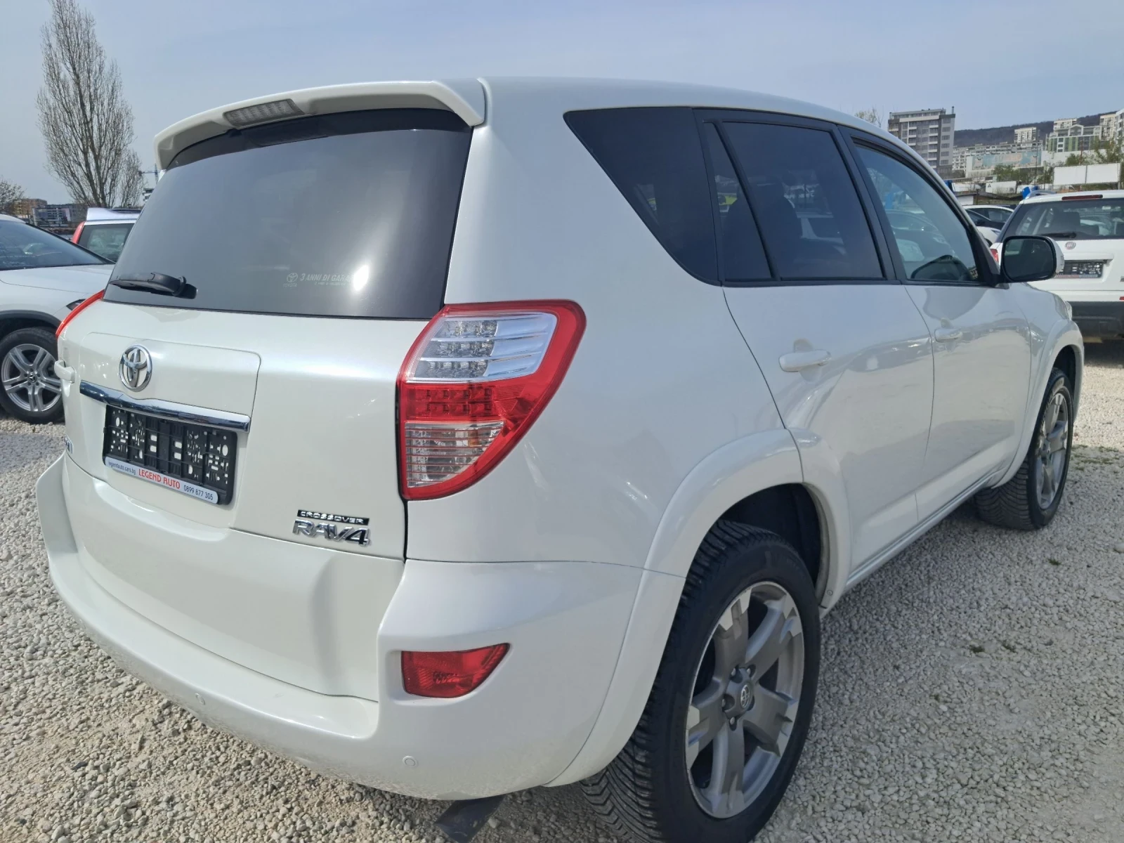 Toyota Rav4 2.2 150к.с АВТОМАТИК 4х4 Италия, снимка 6 - Автомобили и джипове - 54211408