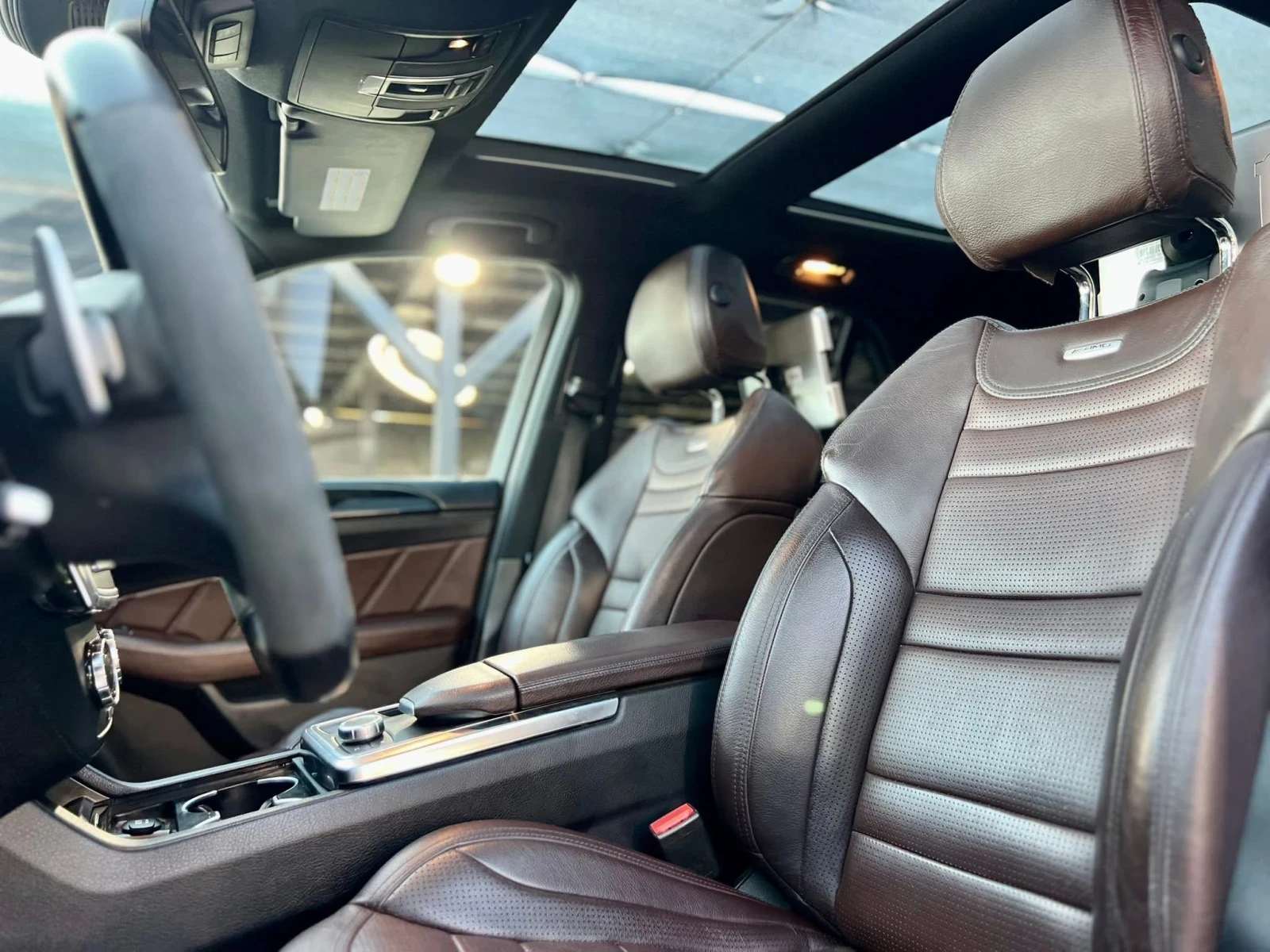 Mercedes-Benz ML 63 AMG БялаПерла* Обдухвани* Панорама* harman/kardon* Ful, снимка 8 - Автомобили и джипове - 54211993