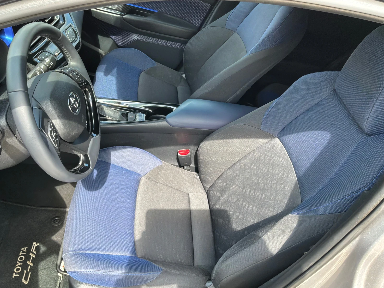 Toyota C-HR 1.8h 122к.с Гаранция в Тойота БГ. на батерията, снимка 8 - Автомобили и джипове - 54490690