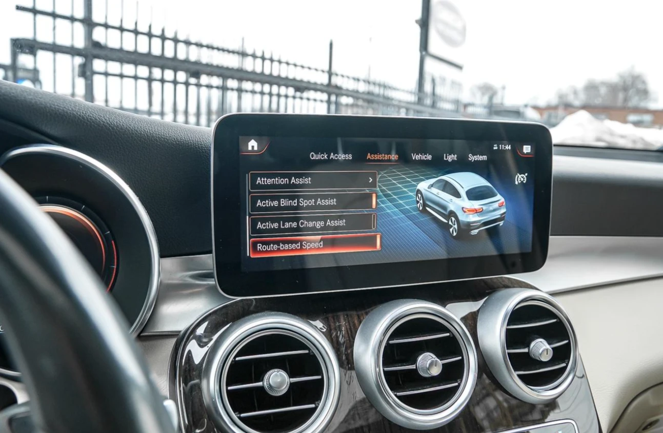 Mercedes-Benz GLC 300 Coupe Premium+ Tech pack, снимка 13 - Автомобили и джипове - 55260263