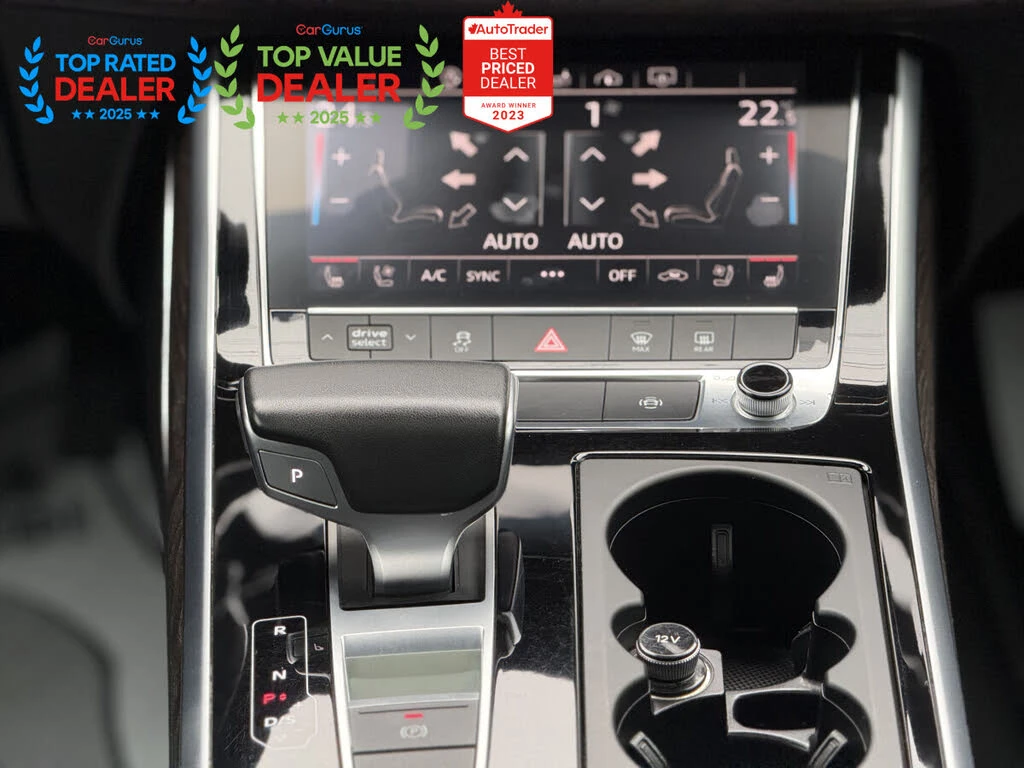 Audi Q8 55TFSI* BLACK OPTIC* ПАНО* ОБДУХ* 360* КРАЙНА ЦЕНА, снимка 9 - Автомобили и джипове - 55502584