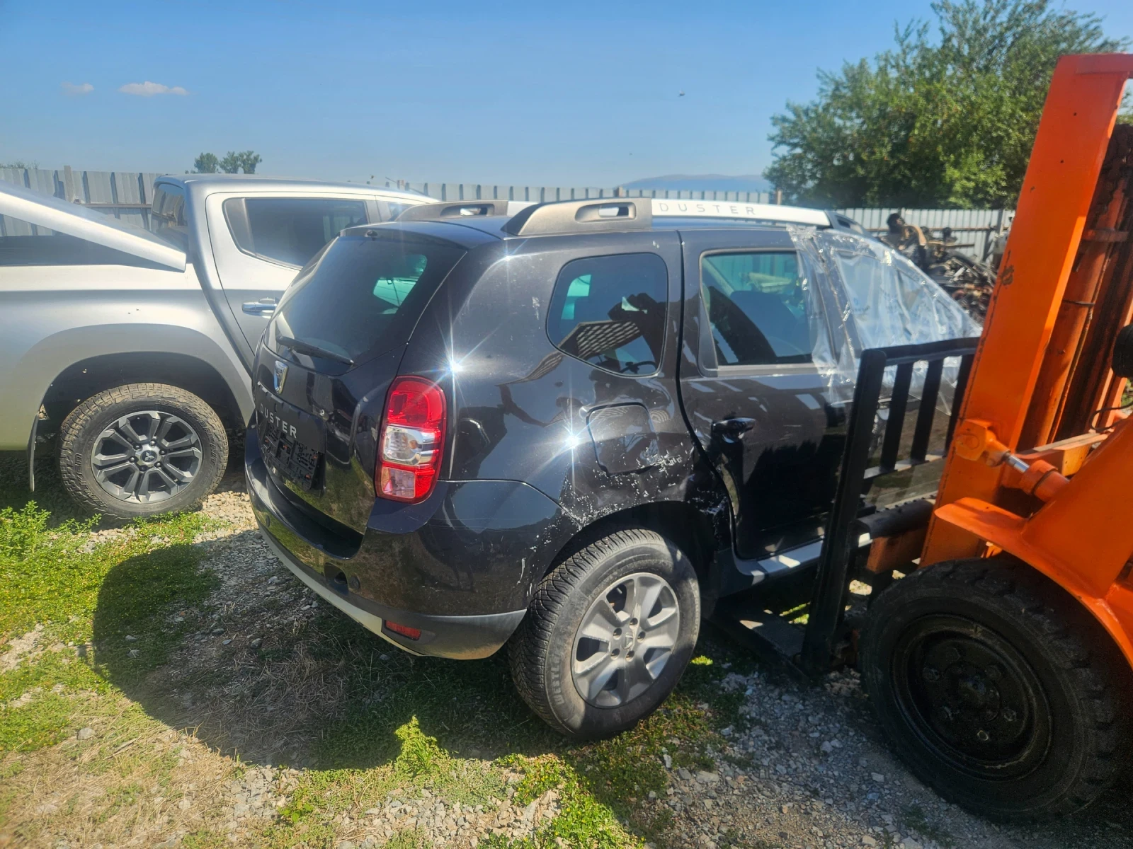 Dacia Duster 1.6i | Mobile.bg � ����������� 8