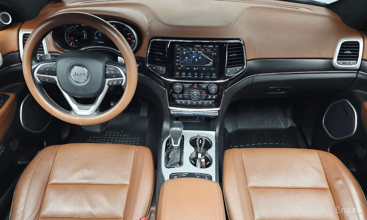 Jeep Grand cherokee SUMMMIT / ВЪЗДУХ / ОБДУХ / ПАНО / ДИСТРОНИК, снимка 7 - Автомобили и джипове - 55900880