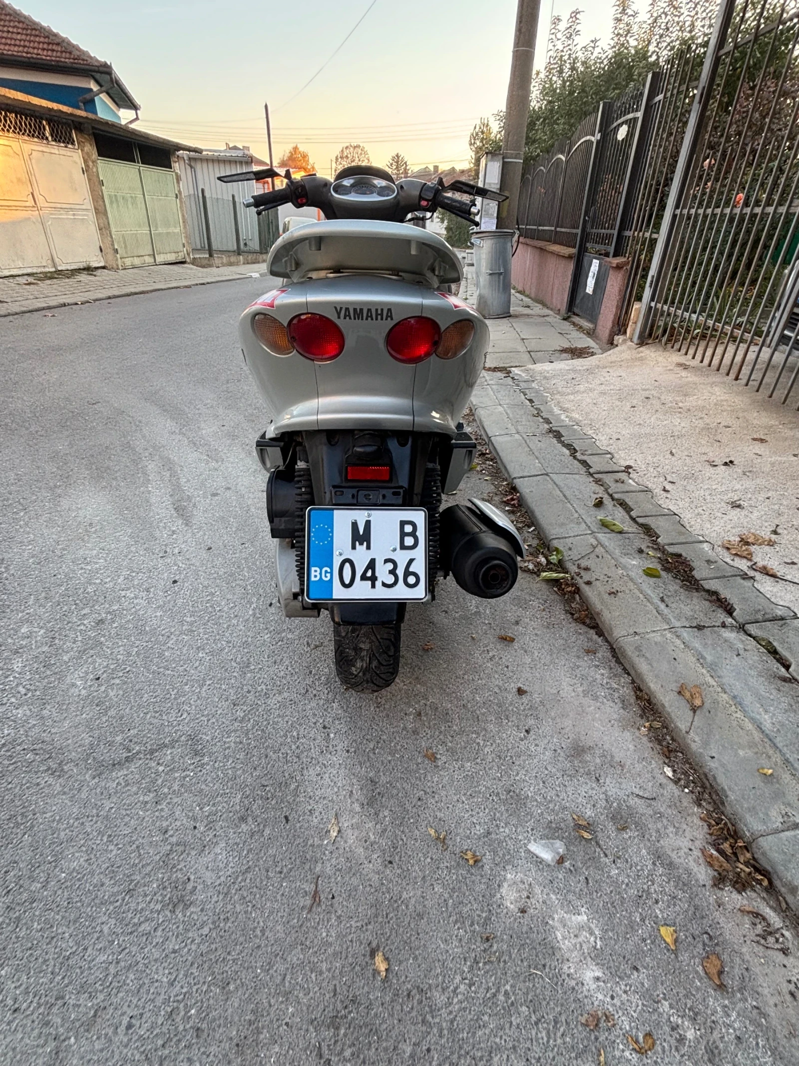 Yamaha Majesty Нови огледала, слюда, два ауспуха, нов акумулатор  - изображение 8