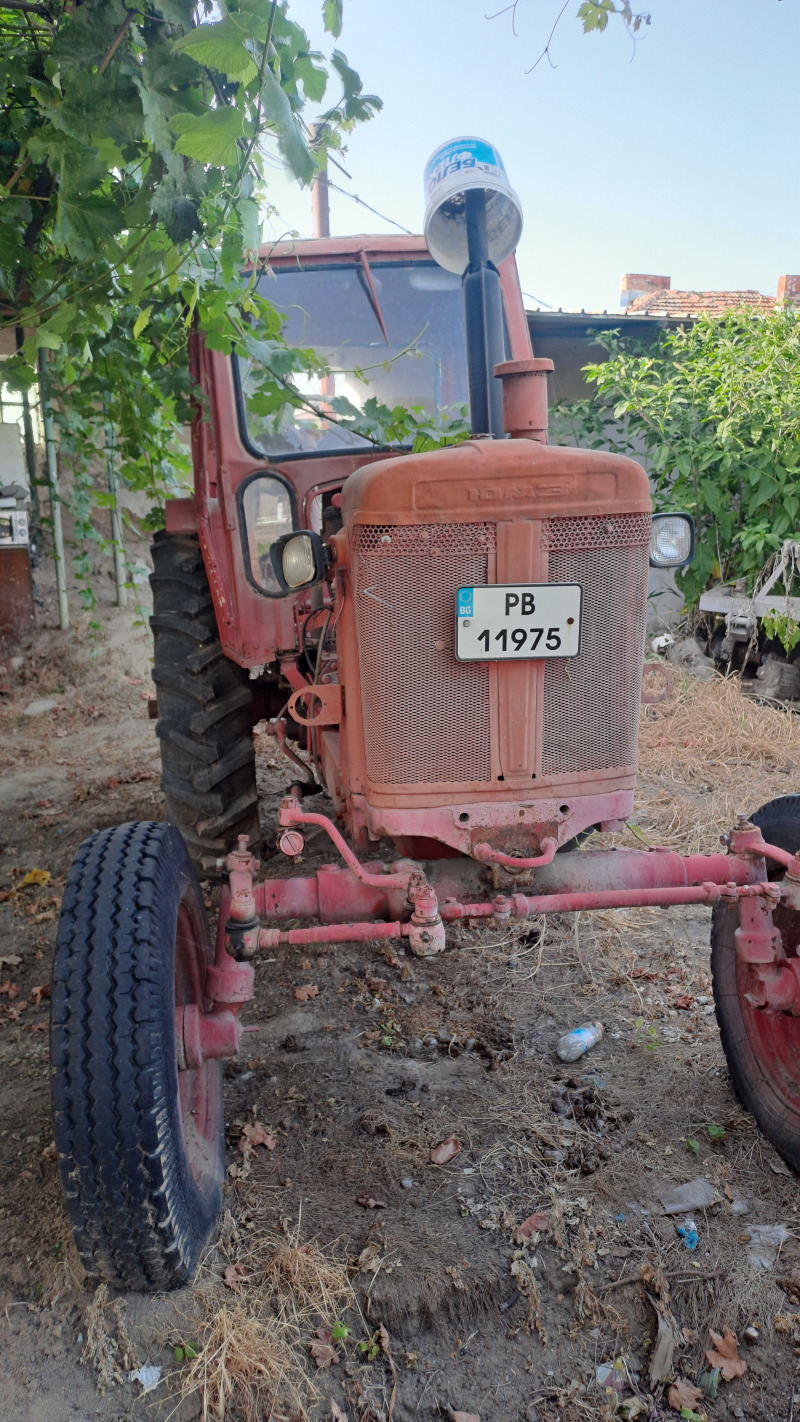 Трактор ЮМЗ, снимка 2 - Селскостопанска техника - 46417645