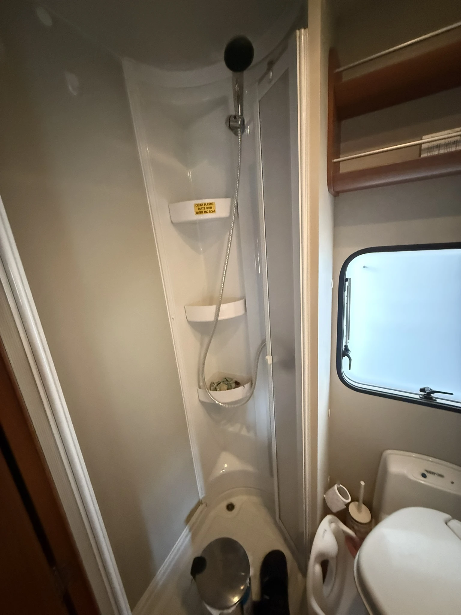 Кемпер Fiat Ducato, 2.8jtd Elnah, снимка 8 - Каравани и кемпери - 54997362